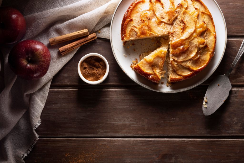Imagem destacada — Tarte de Maçã com Creme – Um abraço servido à colher