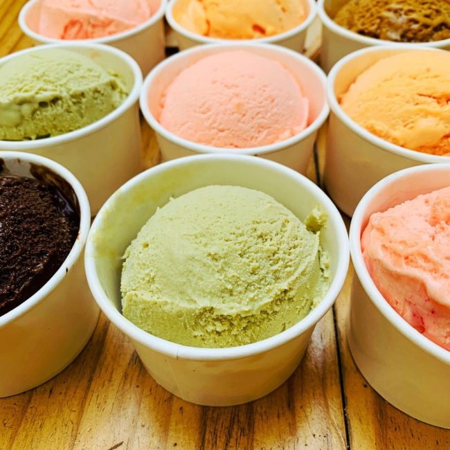 ice cream, cream, chocolate, food, icecream, ice, delicious, frozen, strawberry, tasty, summer, nature, dessert, sweet